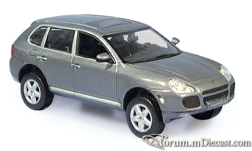 Porsche Cayenne 2002 Norev.jpg