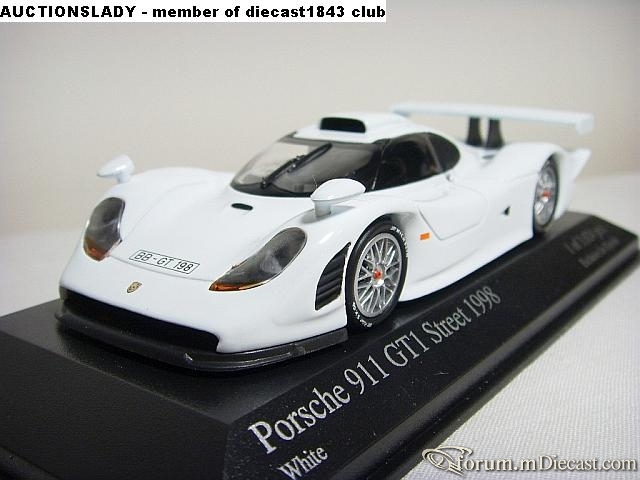 Porsche 911 GT1 1998 Minichamps.jpg