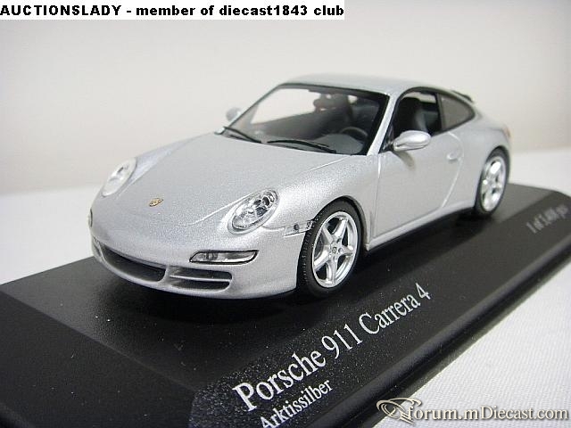 Porsche 911 2005 Carrera 4 Minichamps.jpg