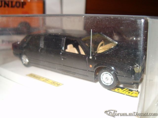 Renault 25 Limousine Solido-Korotaev.jpg