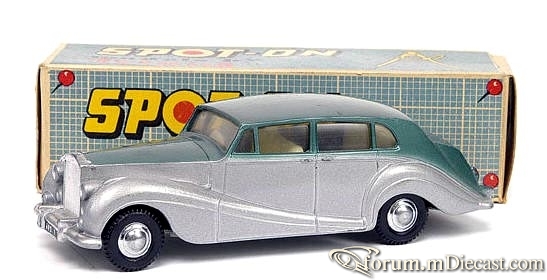 Rolls-Royce Silver Wraith Spot On