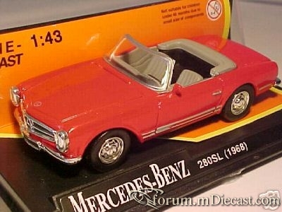 Mercedes-Benz W113 SL Cabrio 1968 New Ray.jpg