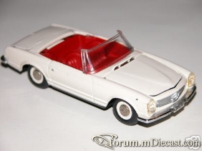 Mercedes-Benz W113 SL Cabrio 1963 Mercury.jpg