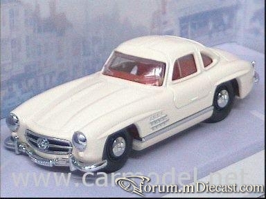 Mercedes-Benz W198 300SL 1955 Dinky.jpg
