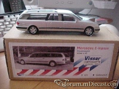 Mercedes-Benz W210 E T Visser.jpg