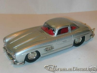 Mercedes-Benz W198 300SL 1954 Western.jpg