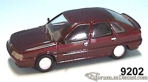 Renault 21 5d.jpg