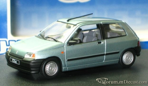 Renault Clio 1990 3d Universal Hobbies.jpg
