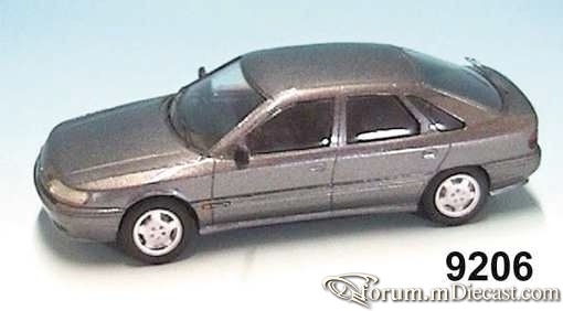 Renault Safrane 1993.jpg