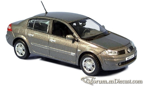 Renault Megane 2002 4d Norev.jpg