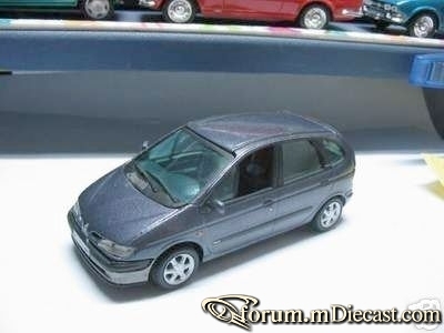 Renault Megane Scenic 1997 Vitesse.jpg