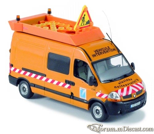 Renault Master 2003 Combi Norev.jpg