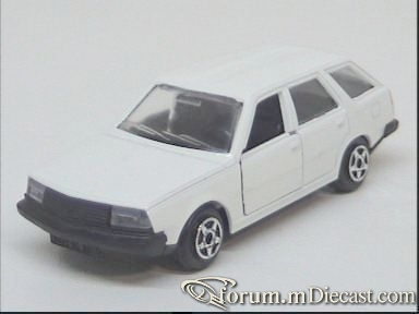 Renault 18 Break Norev-1.jpg