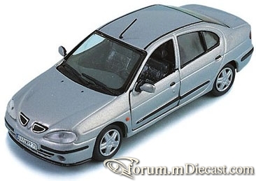 Renault Megane 1999 4d Vitesse.jpg