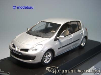 Renault Clio 2005 5d Solido.jpg