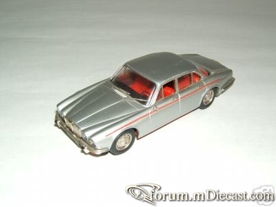 Daimler Double Six Serie 2 AMR