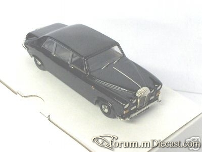 Daimler DS420 Limousine Minimarque43.jpg