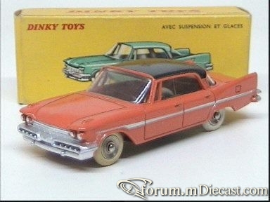 De Soto Diplomat Dinky.jpg