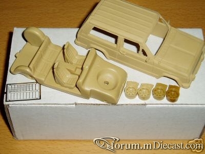 Jeep Cherokee SWB Alezan.jpg