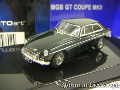 MG B GT 1969 Autoart.jpg