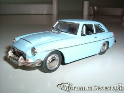 MG C GT 1967 Minimarque43.jpg