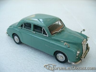 MG Magnette ZA K-R Replicas.jpg