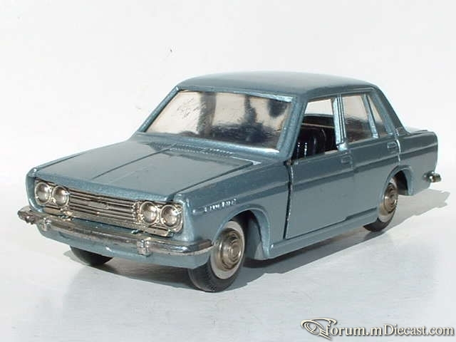 Nissan Bluebird 1967 4d Diapet.jpg