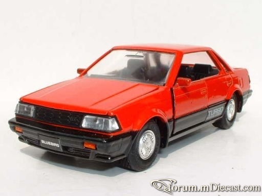 Nissan Bluebird IV 4d Diapet.jpg