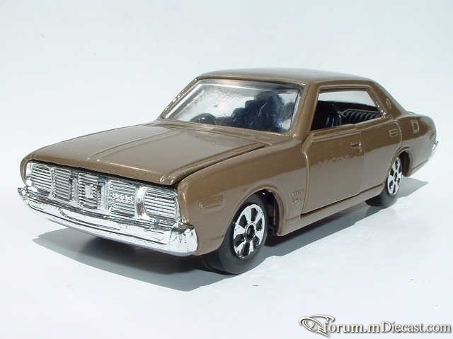 Nissan Cedric 1972 4d ModelPet.jpg