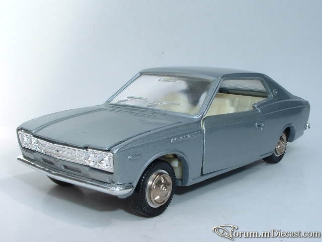Nissan Laurel I Diapet.jpg