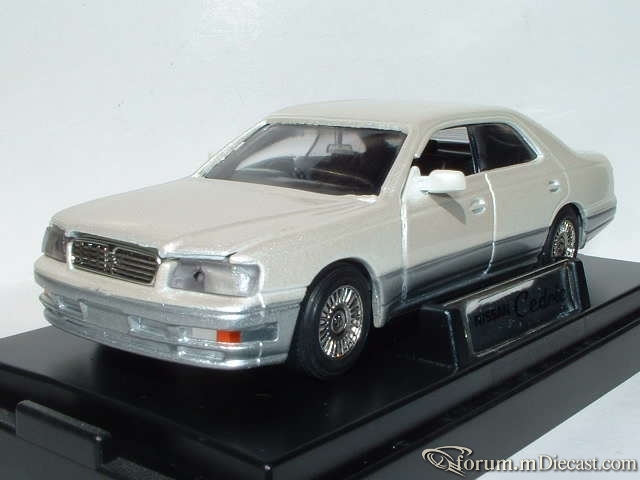 Nissan Cedric 1996 4d MTech.jpg