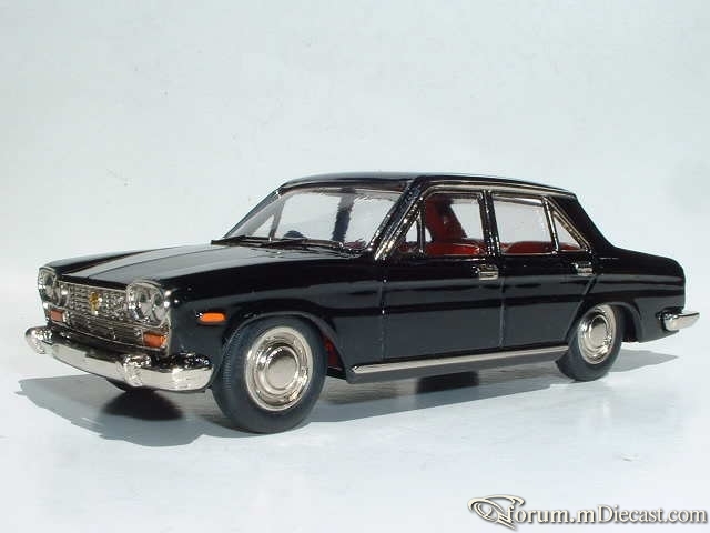 Nissan Cedric 1965 4d AdovanSpirit.jpg