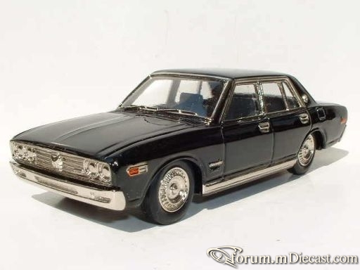 Nissan Cedric VII.jpg