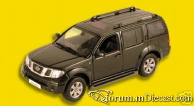 Nissan Pathfinder 2005 Norev.jpg