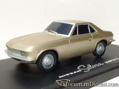 Nissan Silvia I Kyosho.jpg
