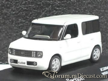 Nissan Cube J-Collection.jpg