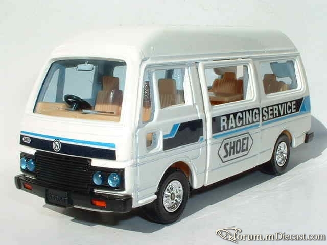Nissan Caravan Dandy.jpg