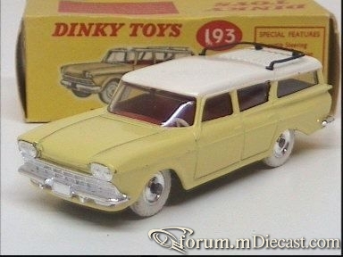Nash Rambler Crosscountry Dinky.jpg