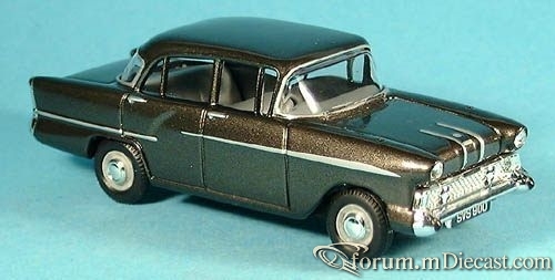 Vauxhall Victor F 4d Vanguards.jpg