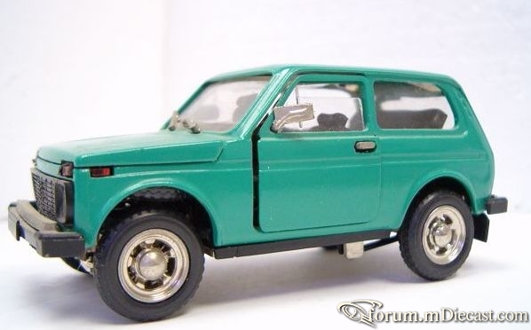 VAZ 2121 1977 Tantal.jpg