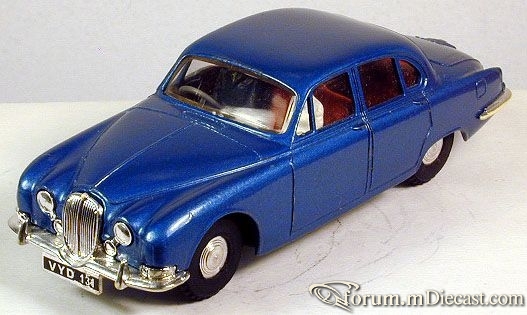 Jaguar S-type I Spot On