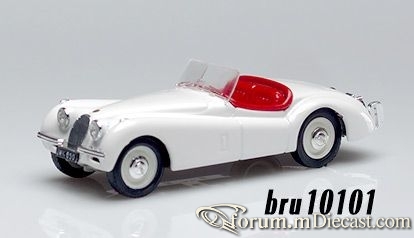 Jaguar XK120 1948 Brumm.jpg