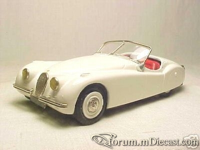 Jaguar XK120 1950 Milestone.jpg