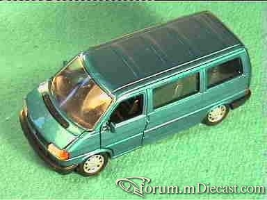 Volkswagen Transporter T4 Bus 1991 Schabak.jpg