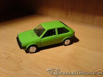 Volkswagen Polo II 3d 1981 Conrad.jpg