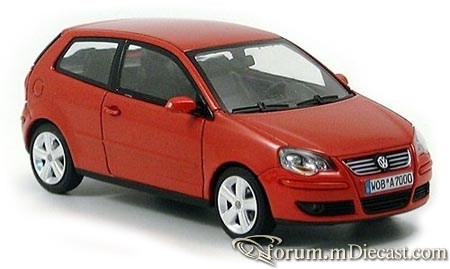 Volkswagen Polo IVF 3d 2005 Minichamps.jpg