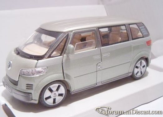 Volkswagen Microbus 2001 Schuco.jpg
