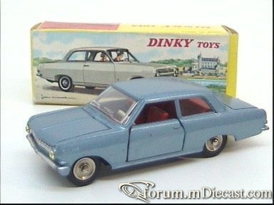 Opel Rekord A 2d Dinky.jpg