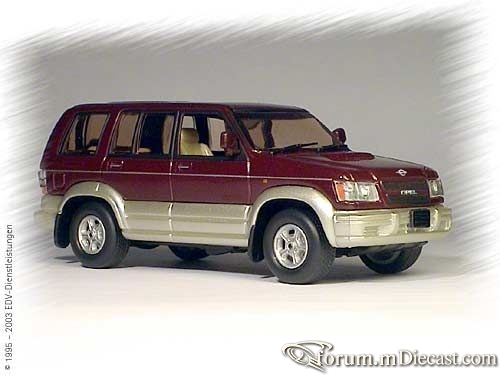 Opel Monterey LWB.jpg