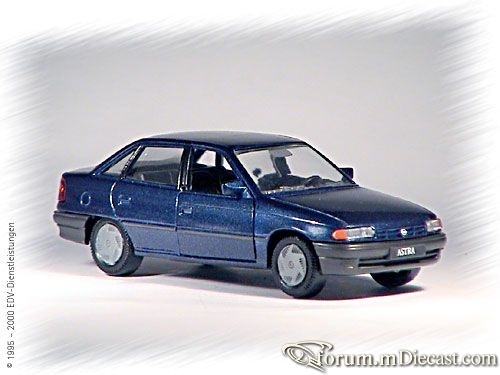 Opel Astra F 4d Gama.jpg